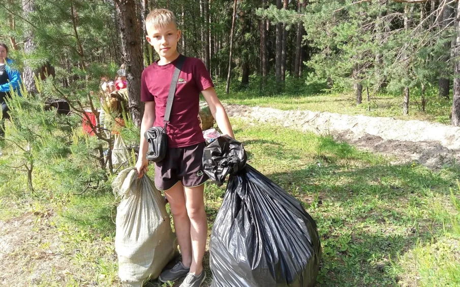 Юные лесники спасают лес!